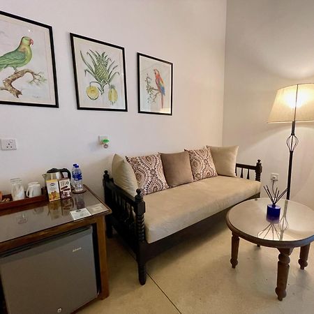Claire Villa By Younger Villas & Resorts Ahangama Dış mekan fotoğraf