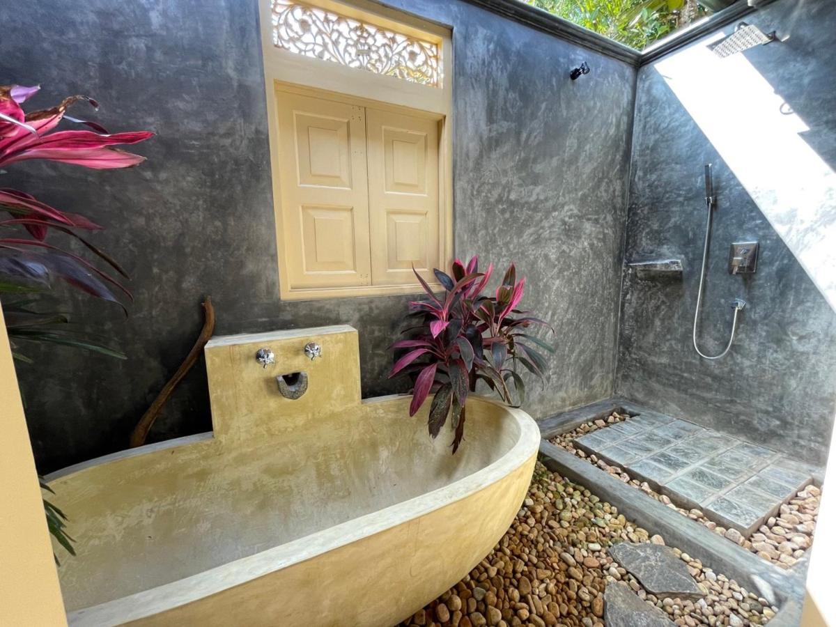 Claire Villa By Younger Villas & Resorts Ahangama Dış mekan fotoğraf