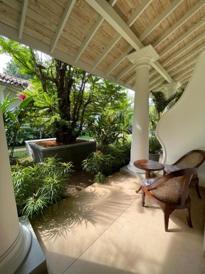 Claire Villa By Younger Villas & Resorts Ahangama Dış mekan fotoğraf