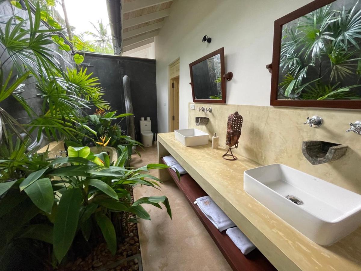 Claire Villa By Younger Villas & Resorts Ahangama Dış mekan fotoğraf