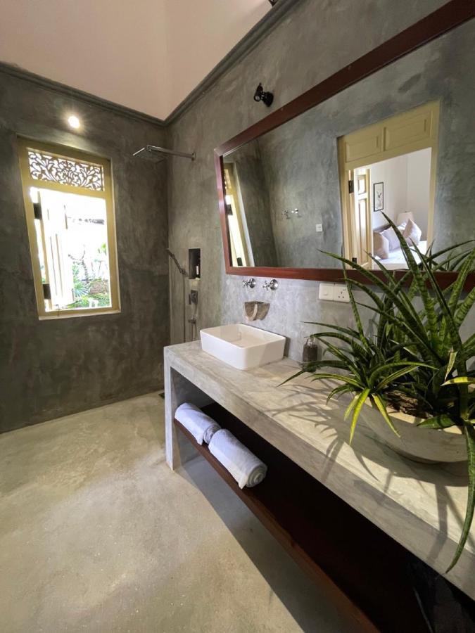 Claire Villa By Younger Villas & Resorts Ahangama Dış mekan fotoğraf