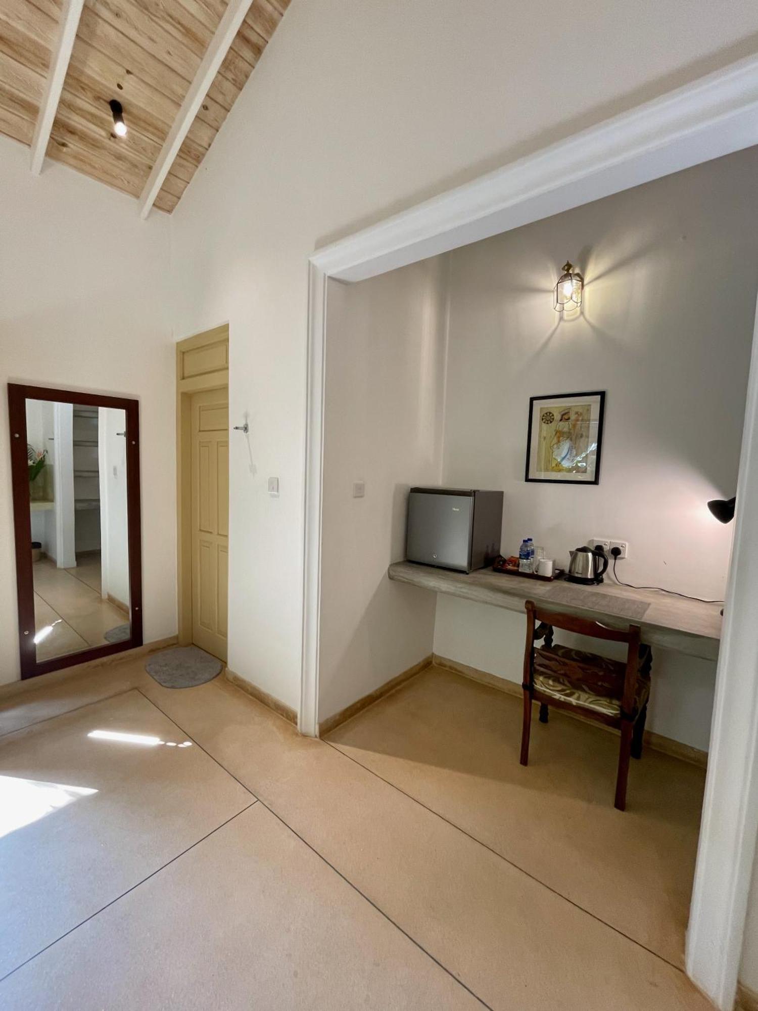Claire Villa By Younger Villas & Resorts Ahangama Dış mekan fotoğraf